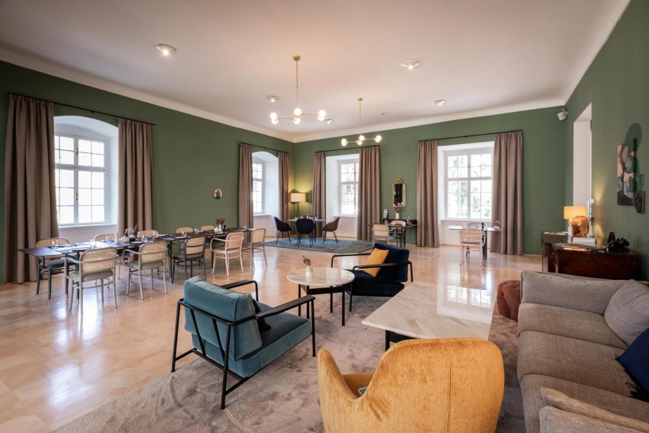 Boutique Hotel Zum Oberjaeger, Schloss Lackenbach מראה חיצוני תמונה