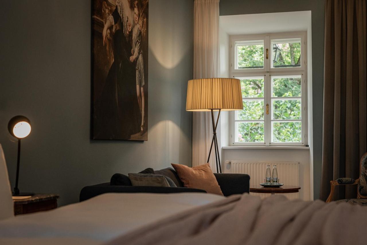 Boutique Hotel Zum Oberjaeger, Schloss Lackenbach מראה חיצוני תמונה